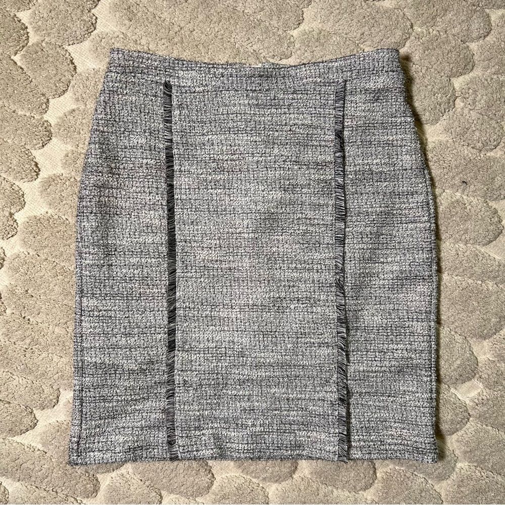 Banana republic tweed skirt 🖤 fully lined 🖤 size 0
